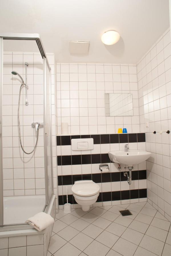 Twin Room,1012372429:JPEG
