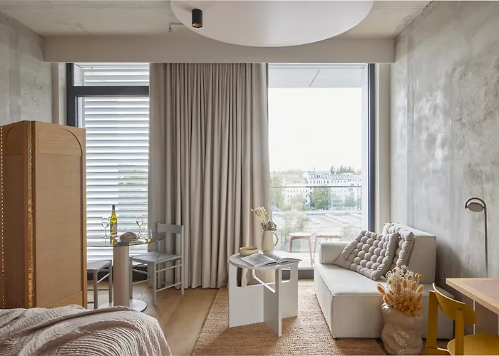 Locke At East Side Gallery